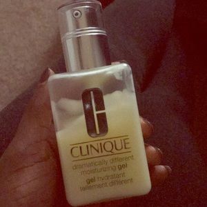 Clinique Moisturizing Gel